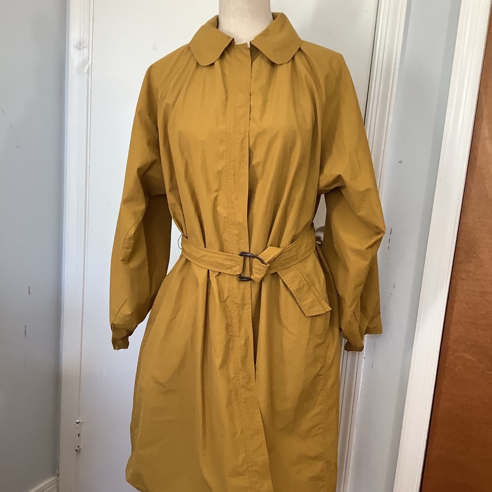 NWT ZARA BASIC OUTWEAR Woman RAINCOAT Small Mustard Light A-Line Unique in USA